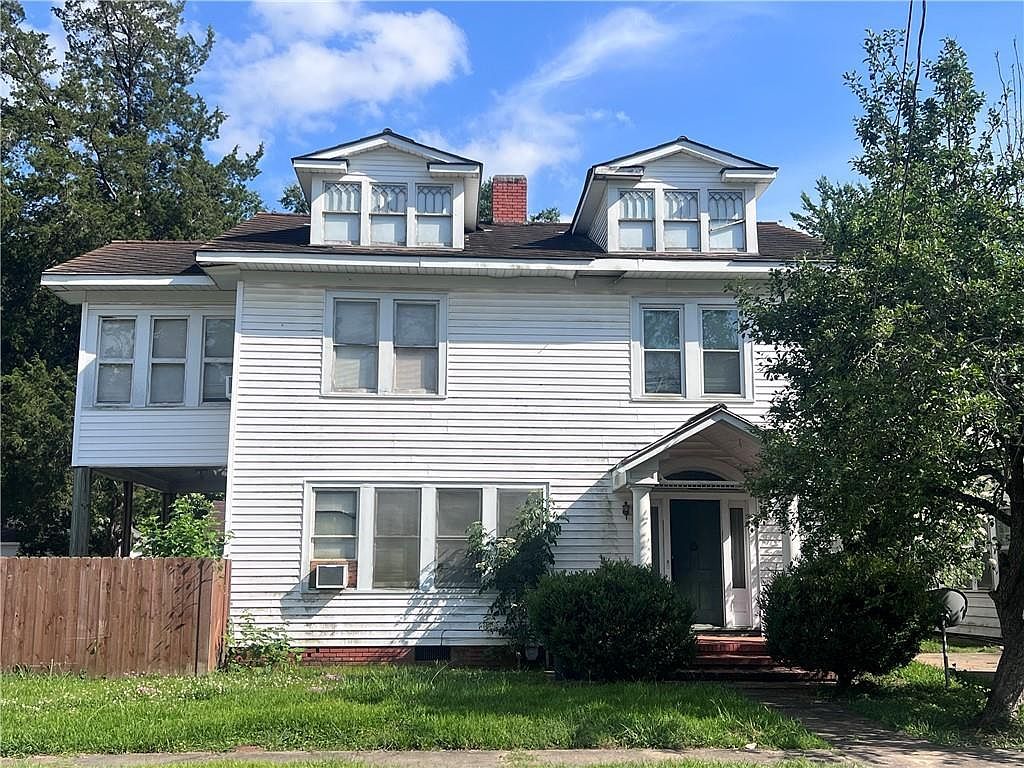 2031 Thornton Ct Alexandria, LA 71301, 71301