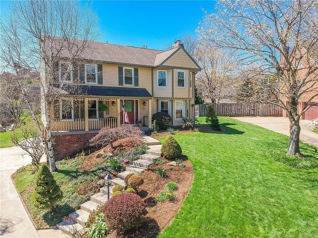 925 Summit Dr Wexford, PA 15090  | Single Family