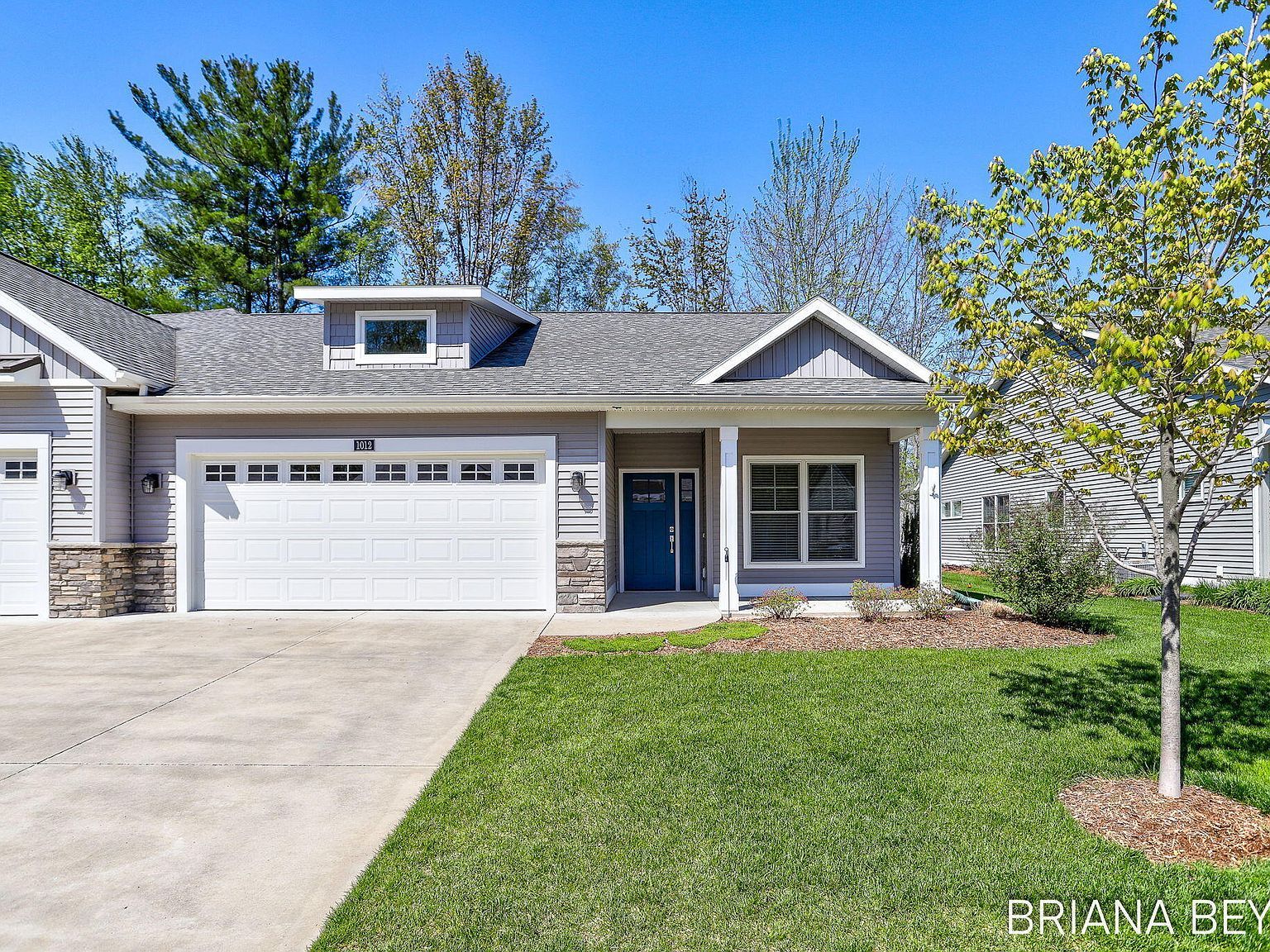 1012 Maplewood Ct Holland, MI 49423  | Condominium