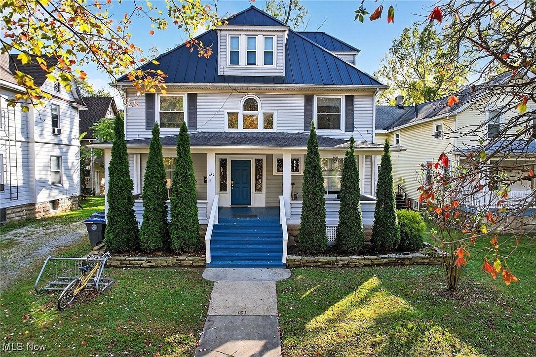 121 S Professor St Oberlin, OH 44074 - Thumbnail 2
