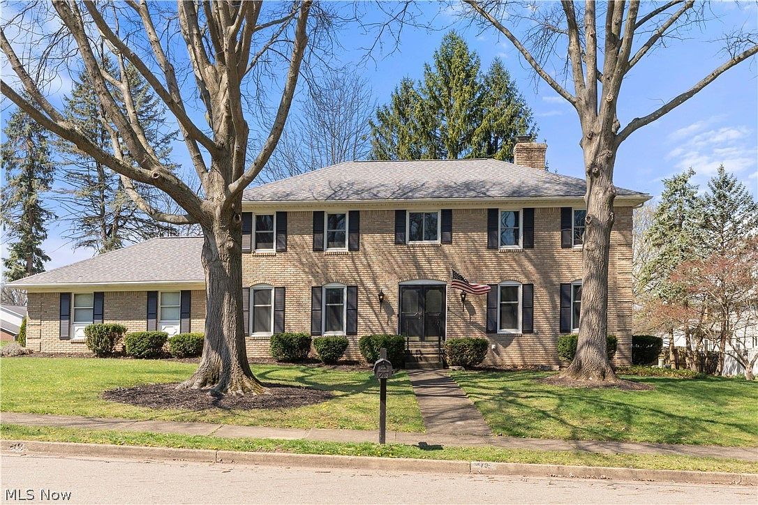 4705 Woodland Ave NW Canton, OH 44709  | Single Family