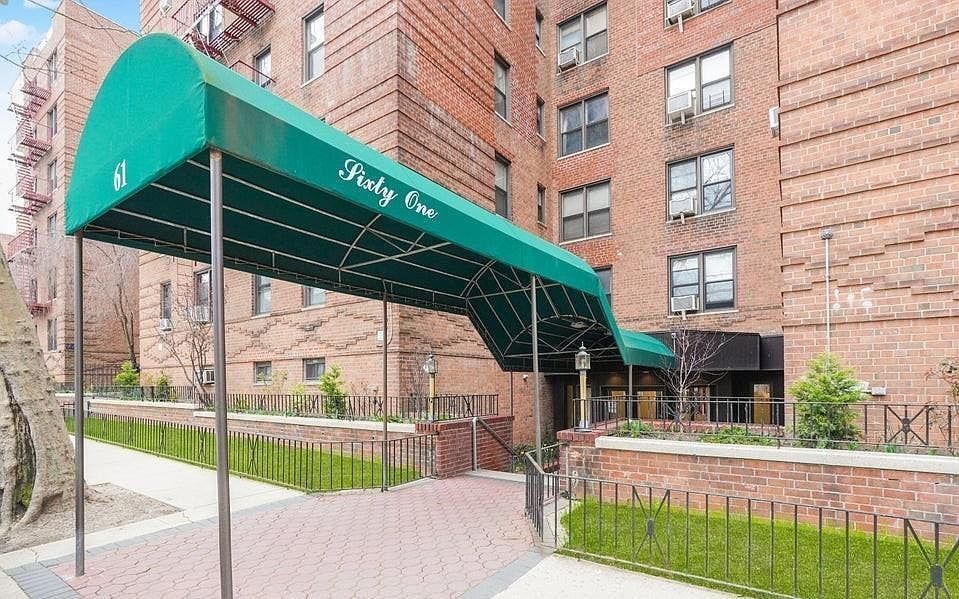 61 Oliver St APT 2V Brooklyn, NY 11209 - Thumbnail 2