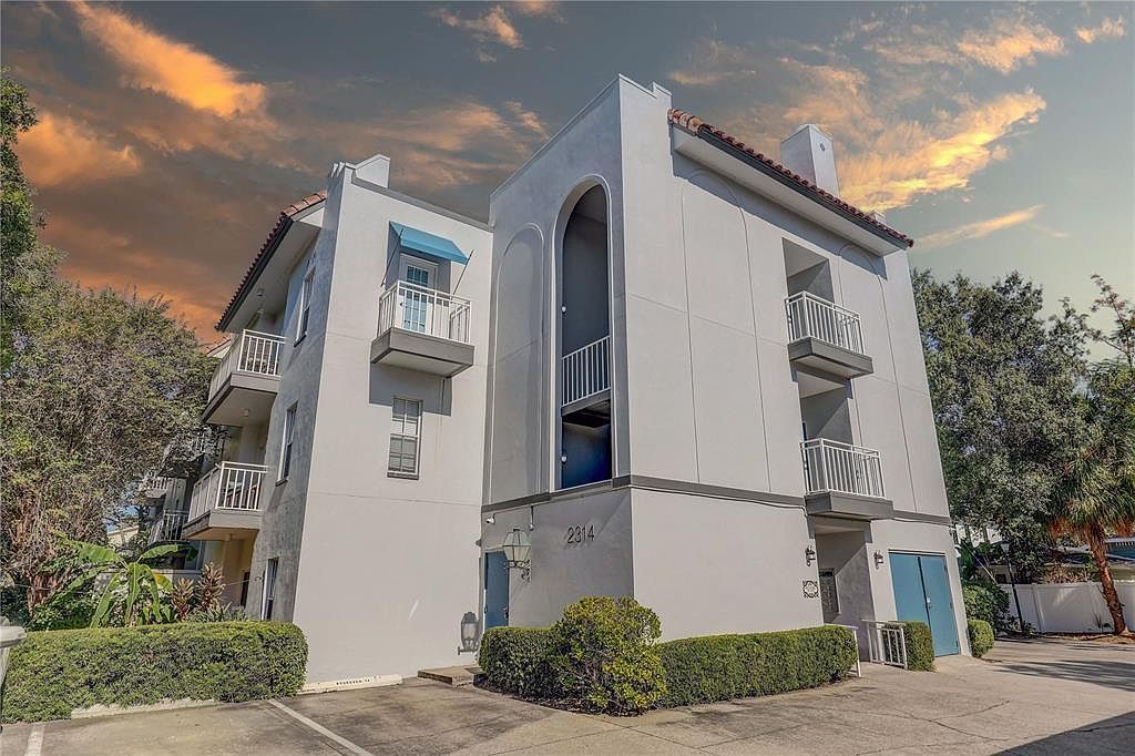 2314 S Clewis Ct UNIT 204 Tampa, FL 33629 - Thumbnail 2