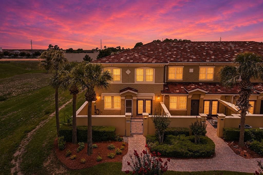 2828 Bella Vista Dr Davenport, FL 33897, 33897