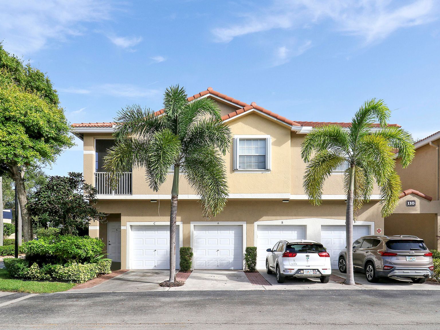 110 Lighthouse Cir APT A Tequesta, FL 33469 - Thumbnail 2