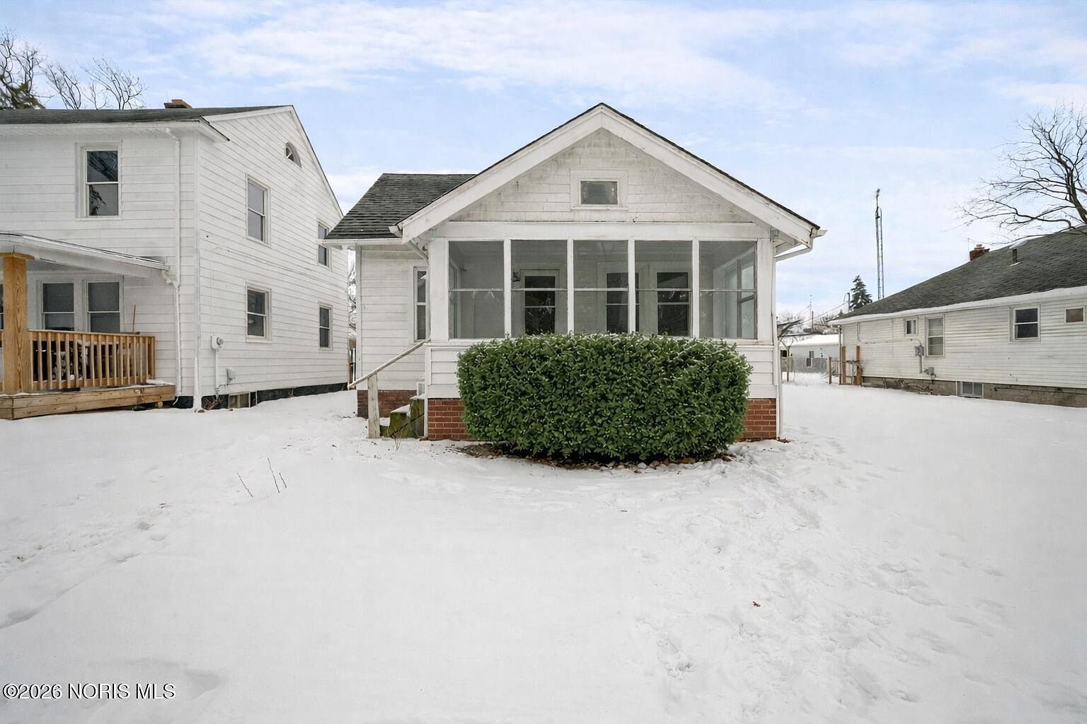 910 Woodward Ave Toledo, OH 43608 - Thumbnail 2