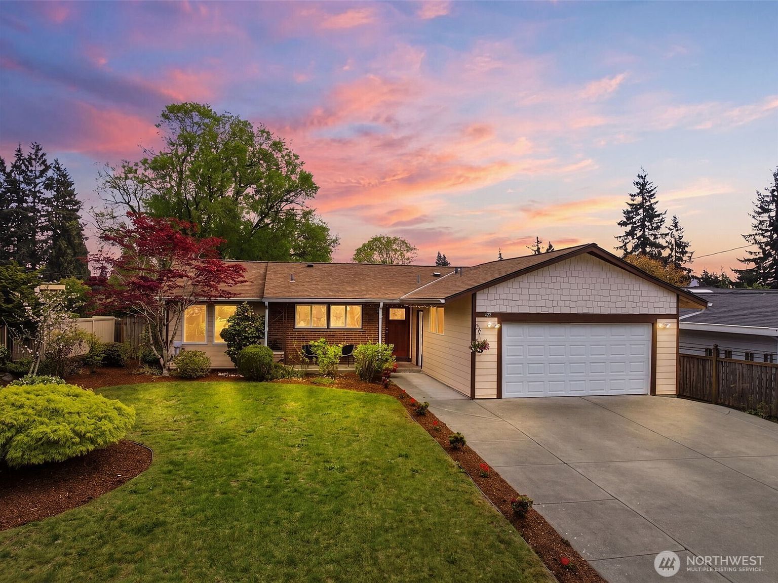 422 159th Pl SE Bellevue, WA 98008  | Single Family