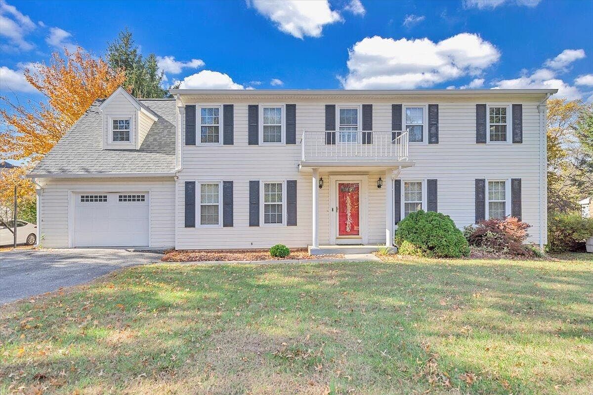1633 Millwood Dr Salem, VA 24153 - Thumbnail 2