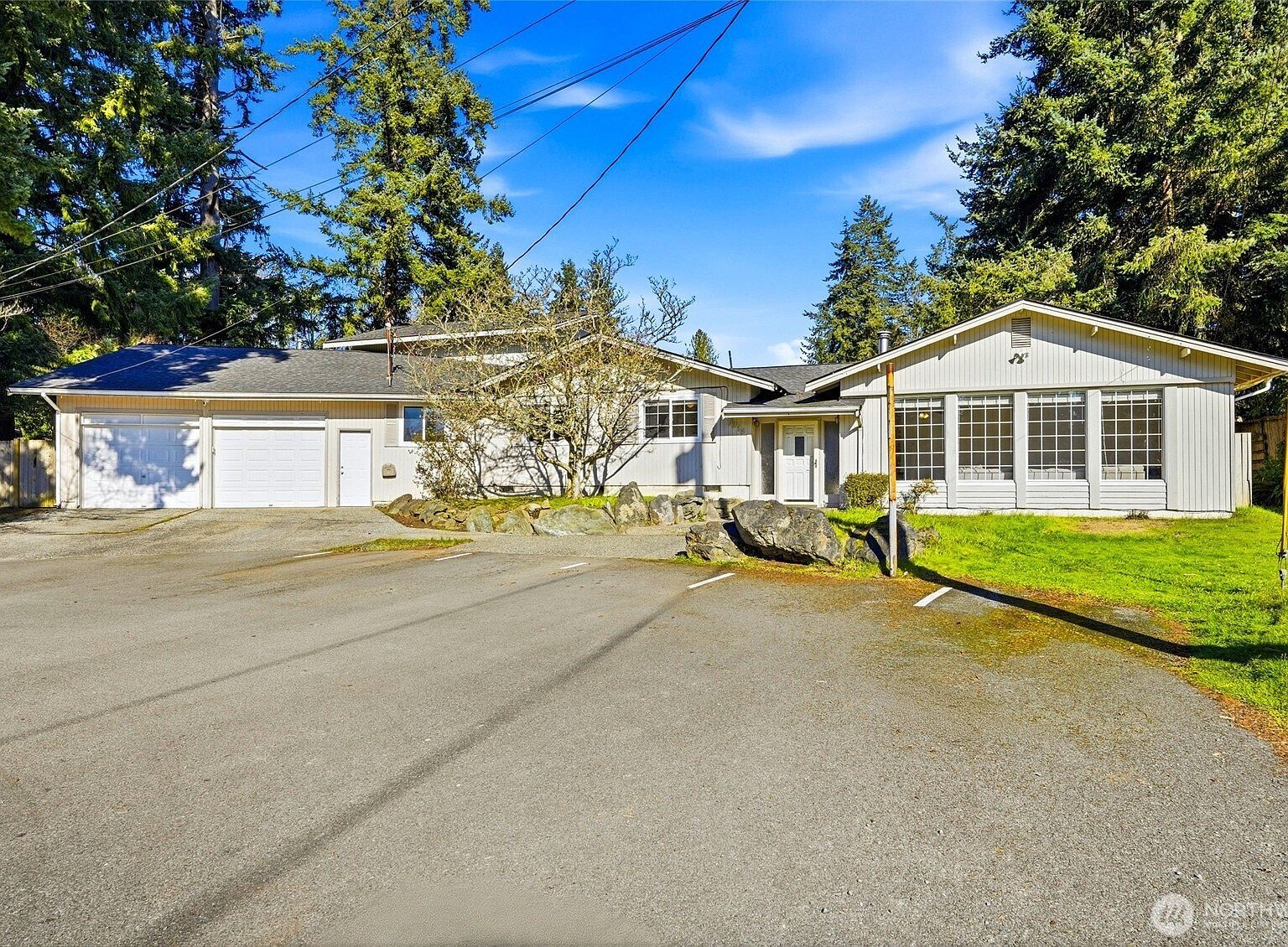 7919 194th Pl SW Edmonds, WA 98026 - Thumbnail 2