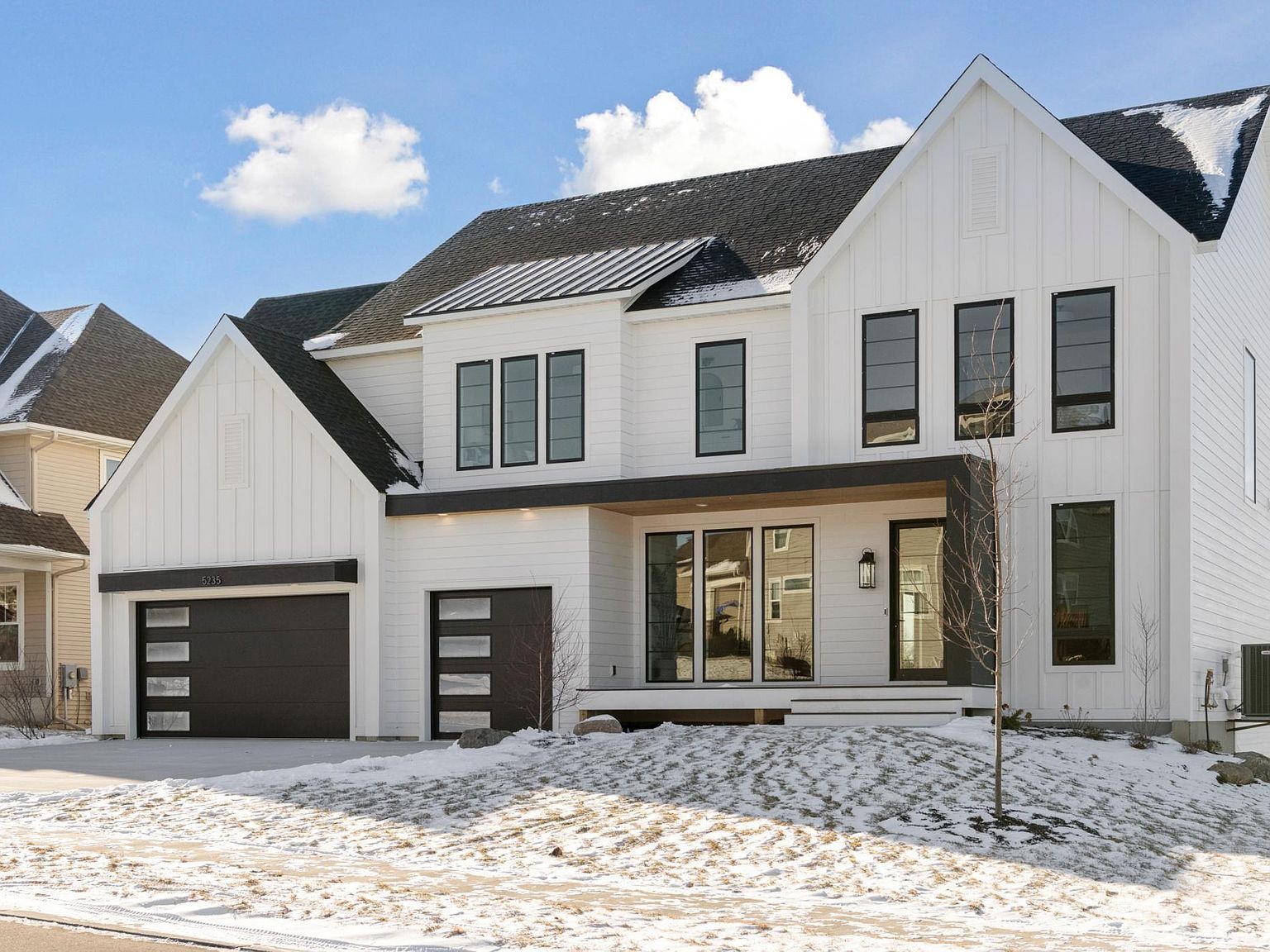 707 Ensconced Way Chaska, MN 55318 - Thumbnail 2