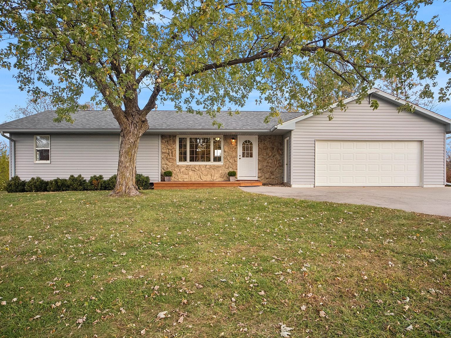 12825 Nevada St Indianola, IA 50125 - Thumbnail 2