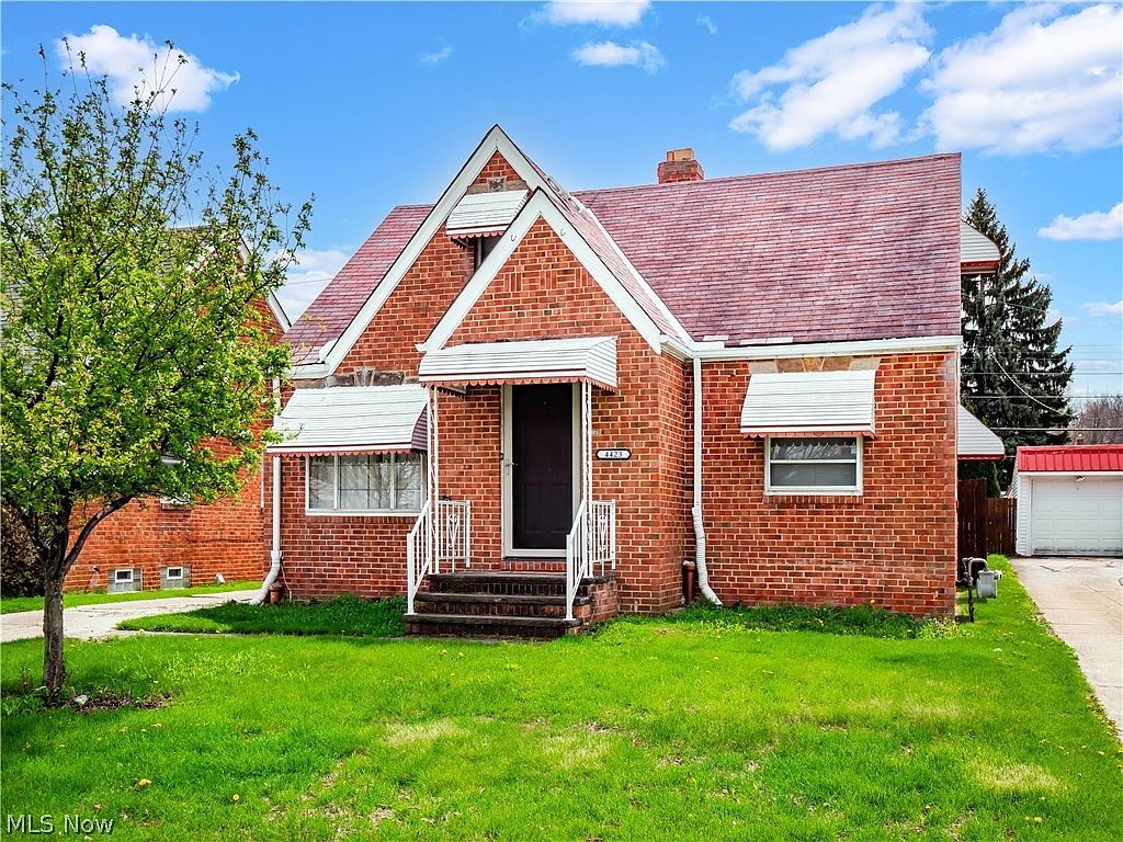 4423 Grantwood Dr Parma, OH 44134  | Single Family