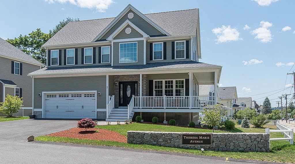 7 Theresa Marie Ave Woonsocket, RI 02895  | Single Family