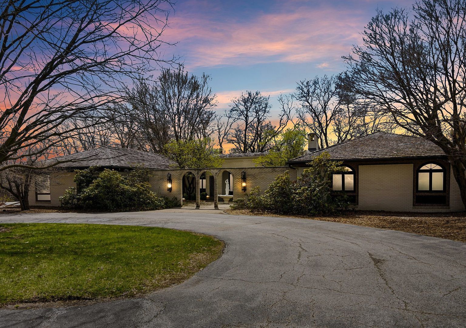 4001 26th St Rock Island, IL 61201  | Single Family