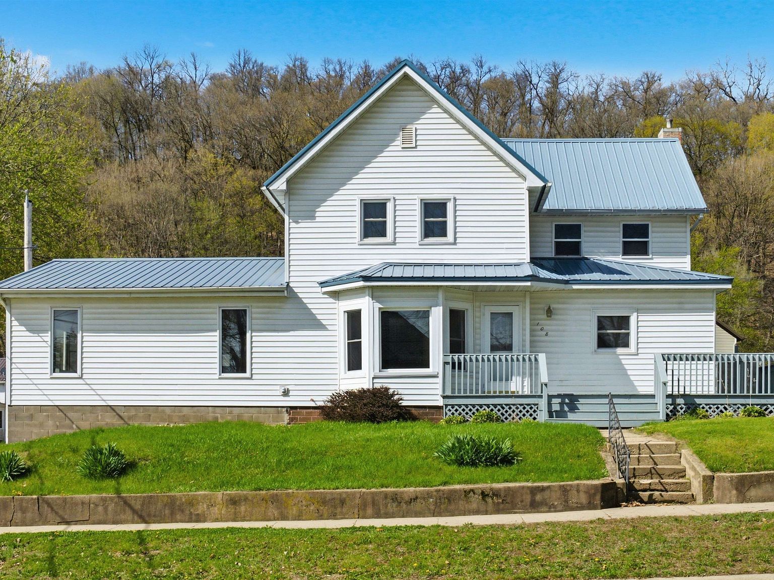 108 2nd St SW Elkader, IA 52043  | Single Family