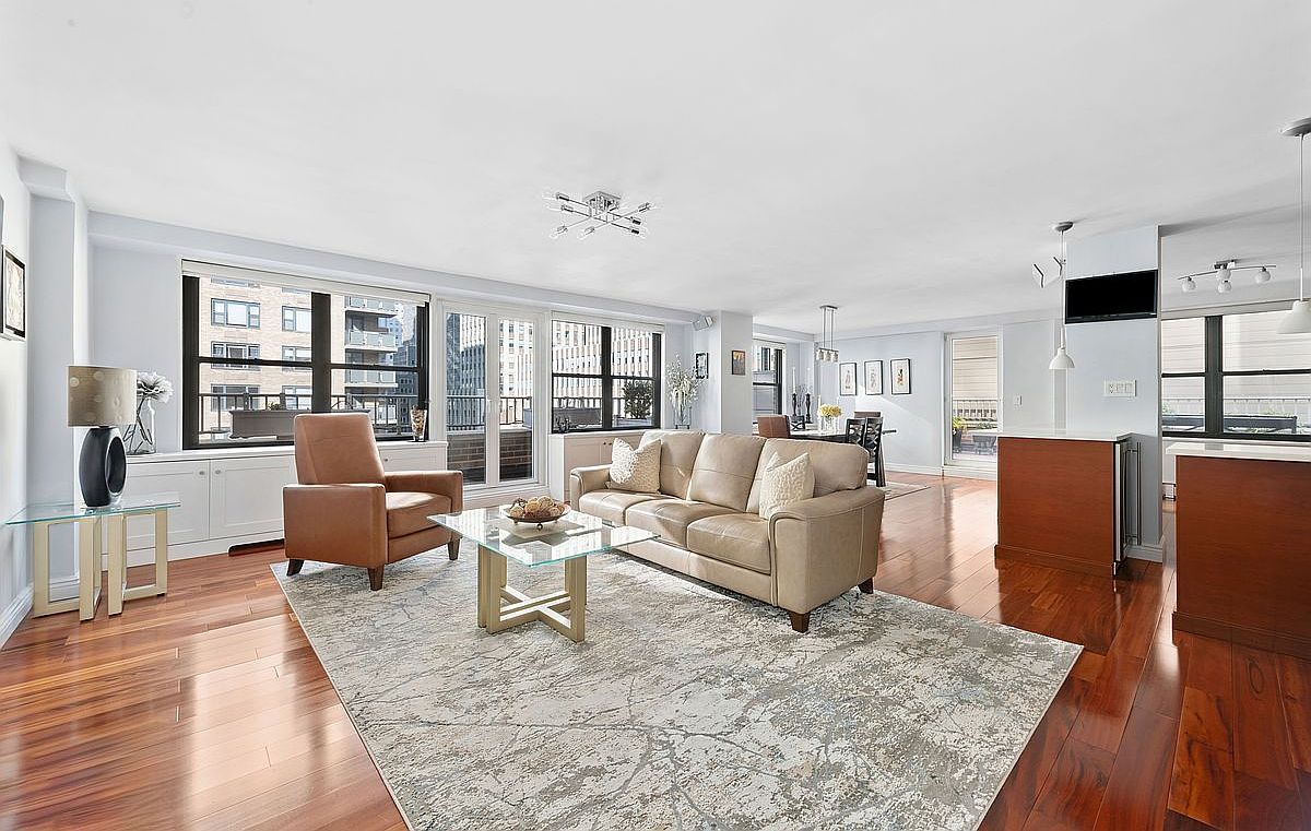 305 E 40th St #19CD New York, NY 10016  | Condominium