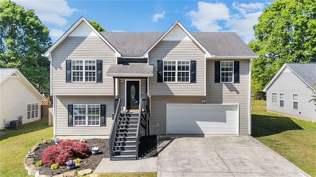 8 Honeytree Trl NE Rome, GA 30165  | Single Family