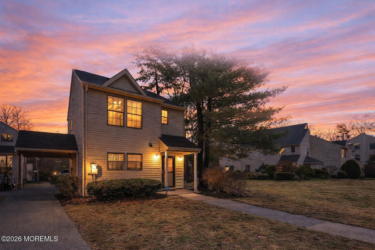 205 Bluebell Dr Jackson, NJ 08527 - Thumbnail 2