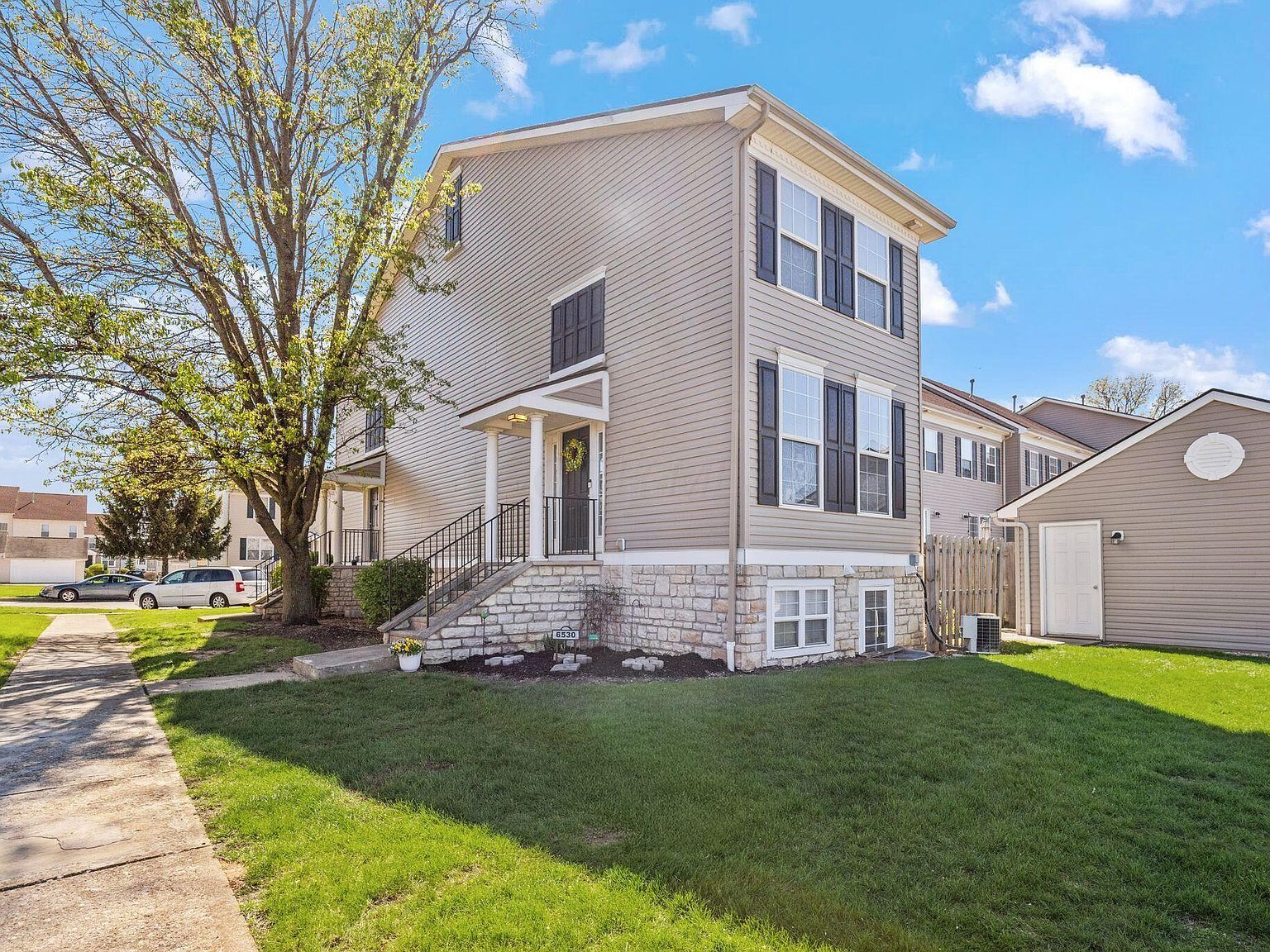 6530 Crab Apple Dr #B Canal Winchester, OH 43110  | Single Family