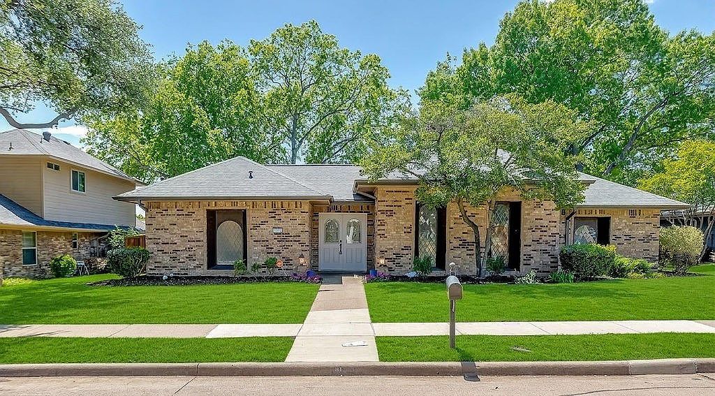 1005 Nottingham Dr Carrollton, TX 75007  | Single Family