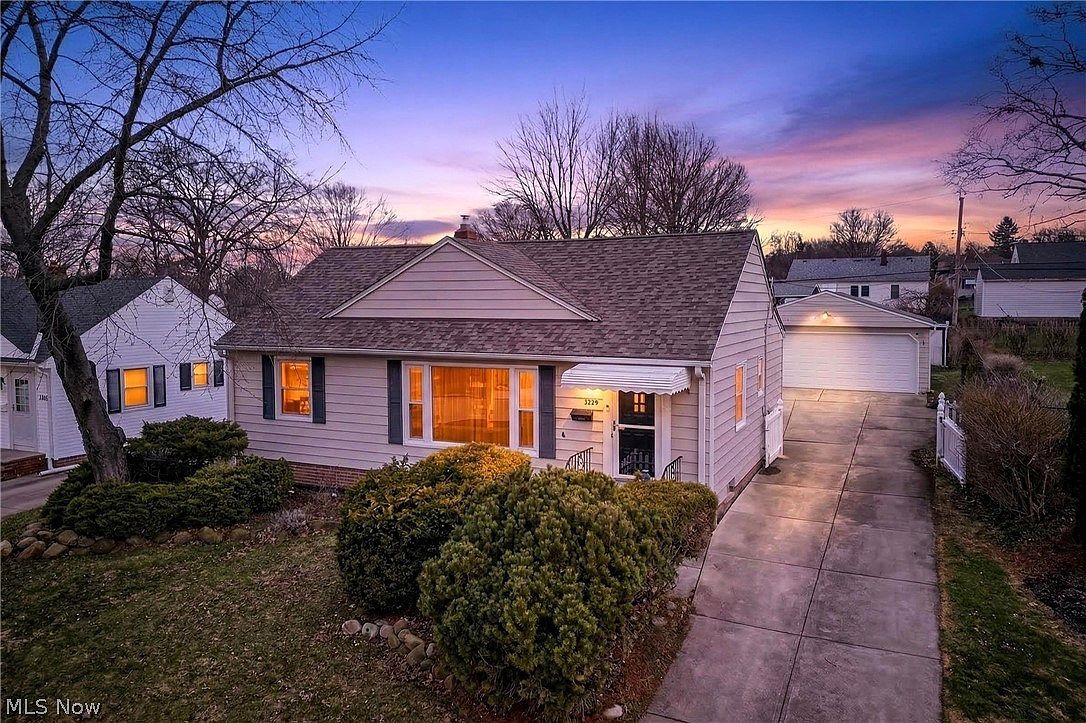 5229 Melody Ln Willoughby, OH 44094 - Thumbnail 2