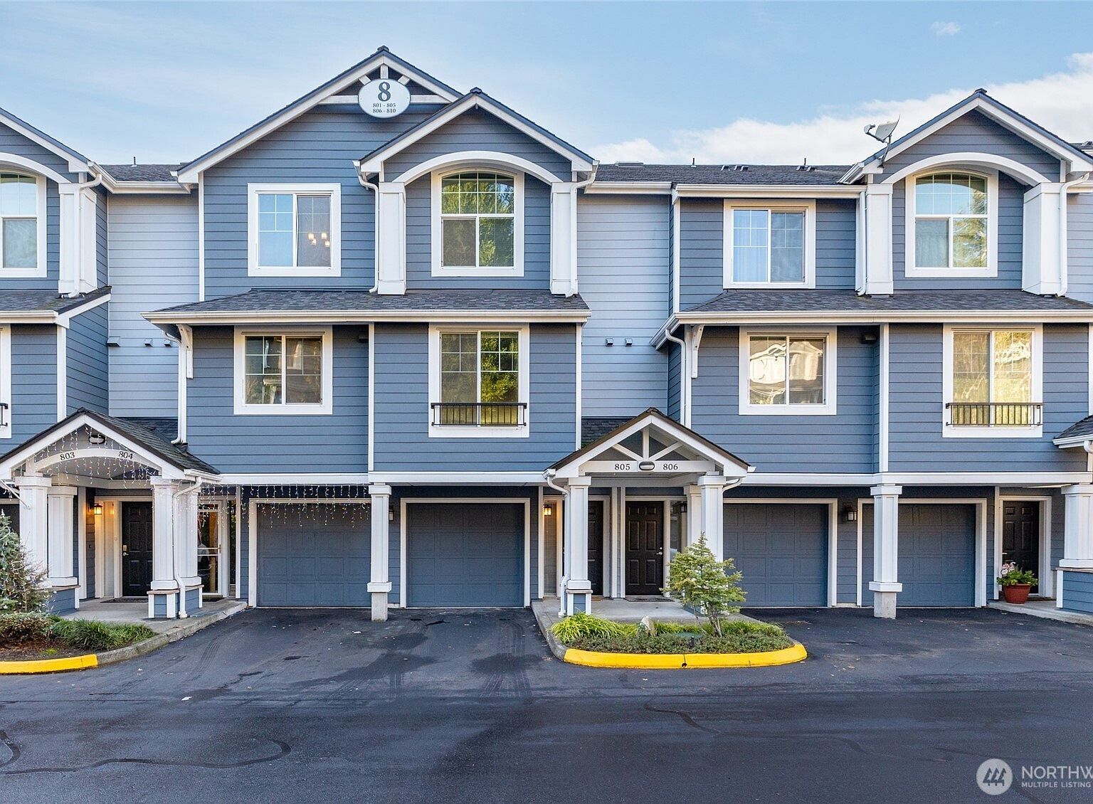 16125 Juanita Woodinville Way NE UNIT 805 Bothell, WA 98011 - Thumbnail 2