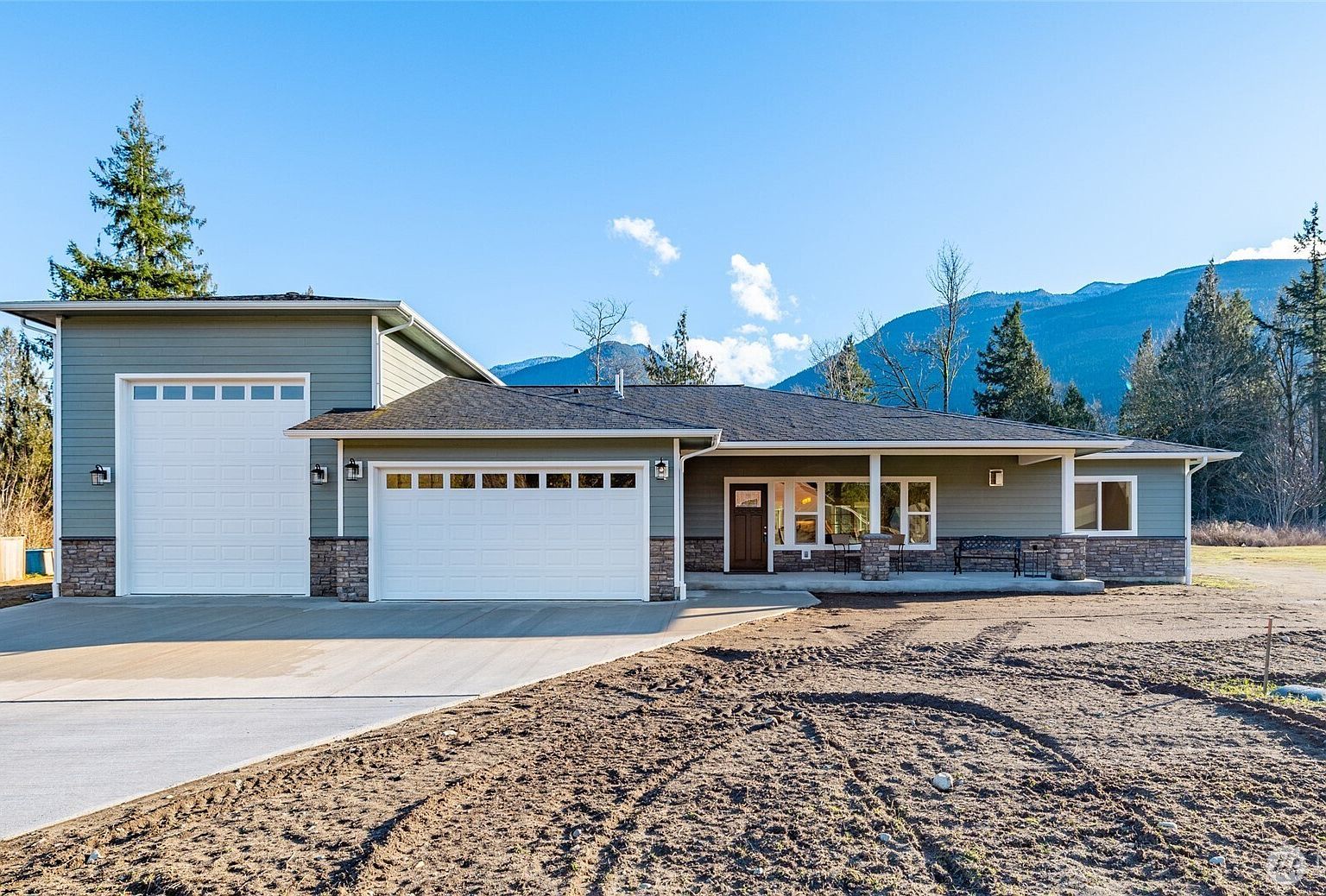 8127 Coyote Springs Ln Sedro Woolley, WA 98284 - Thumbnail 2