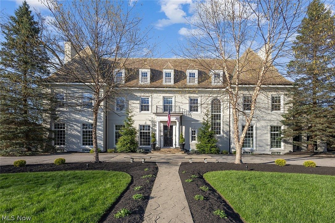 2557 N Park Blvd Cleveland Heights, OH 44106  | Single Family