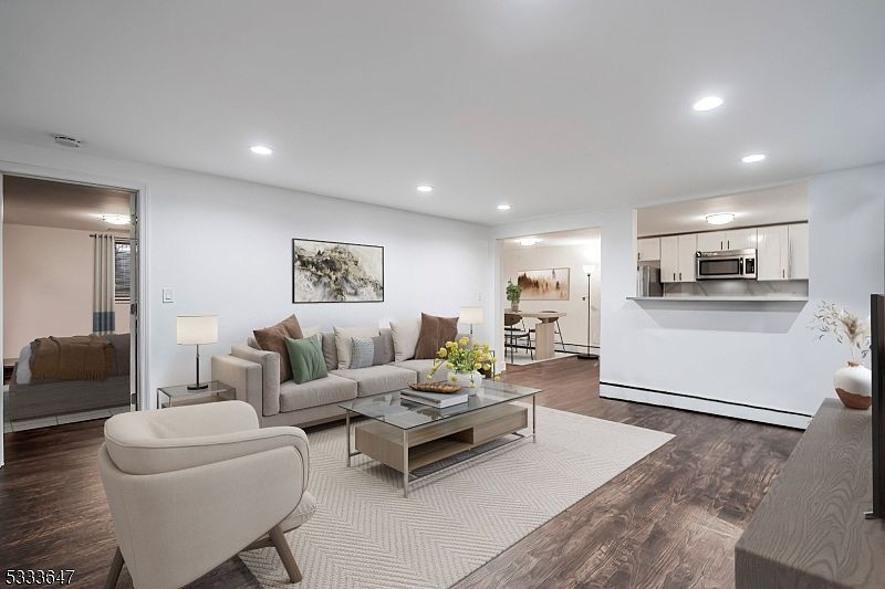 1315 Anderson Ave APT 32 Fort Lee, NJ 07024 - Thumbnail 2