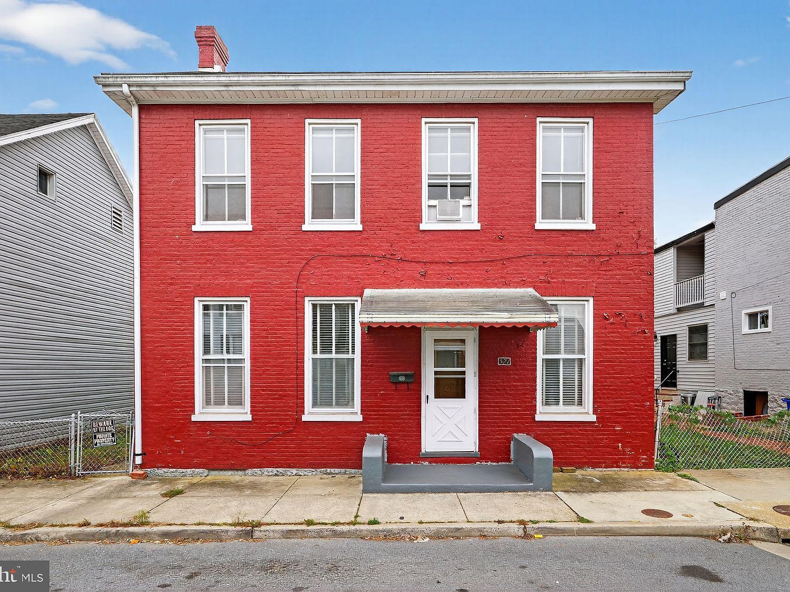 527 W Church St Hagerstown, MD 21740 - Thumbnail 2