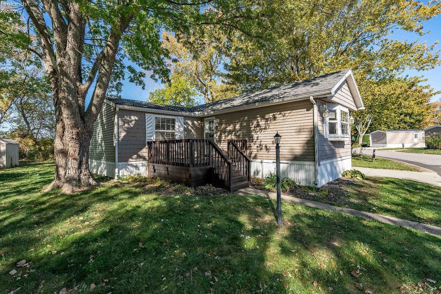 164 Driftwood Dr Pt Clinton, OH 43452 - Thumbnail 2