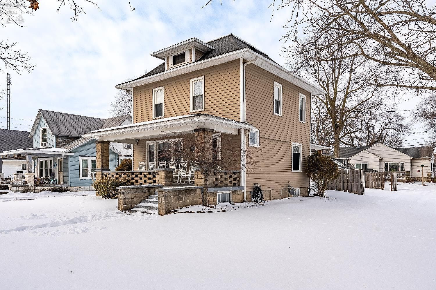 302 W 2nd St Port Clinton, OH 43452 - Thumbnail 2