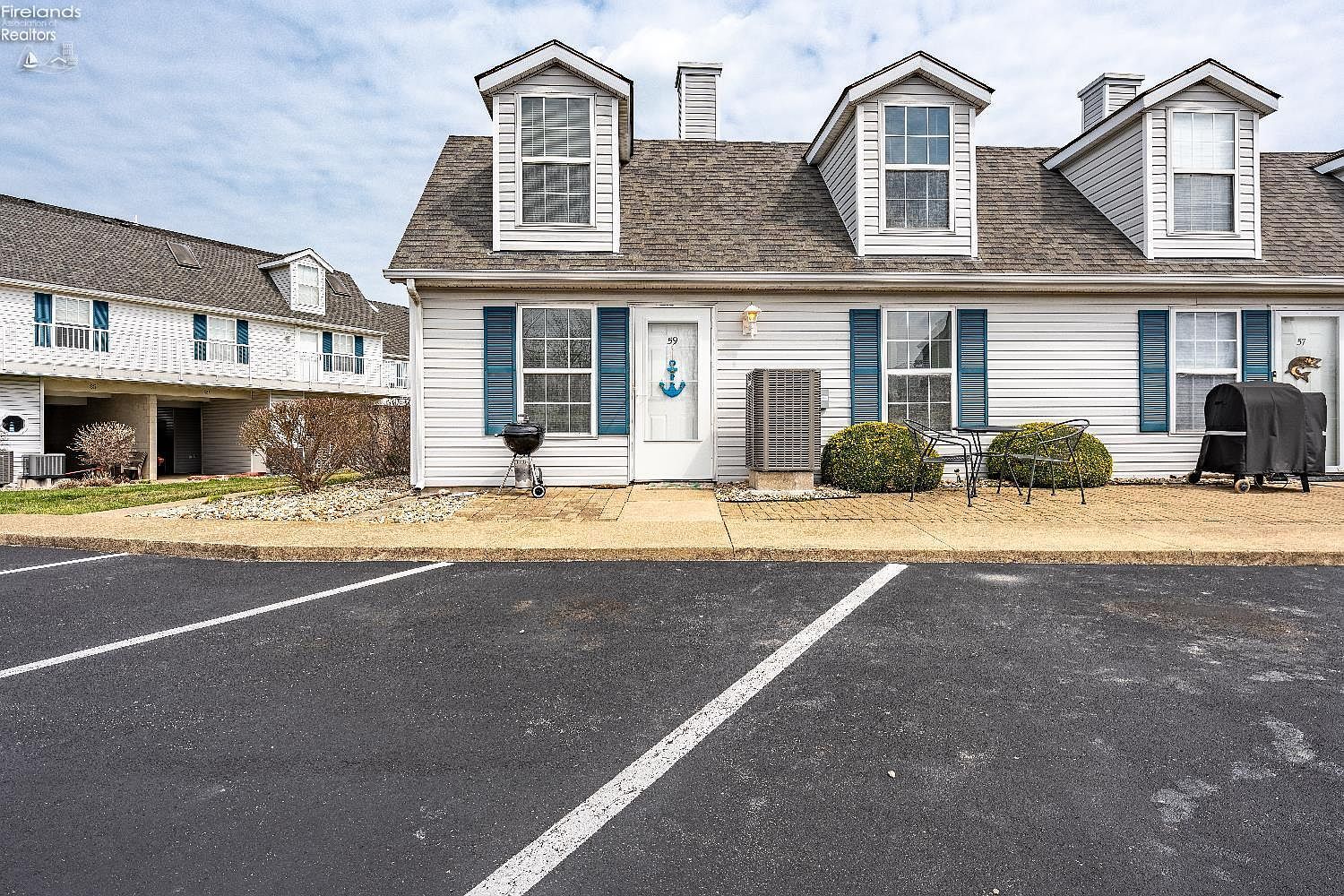 59 N Schooner Point Dr #59 Pt Clinton, OH 43452 - Thumbnail 2