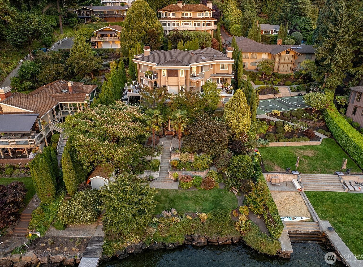 7439 W Mercer Way Mercer Island, WA 98040 - Thumbnail 2