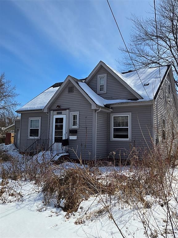 1111 Vine St Eau Claire, WI 54703  | Single Family