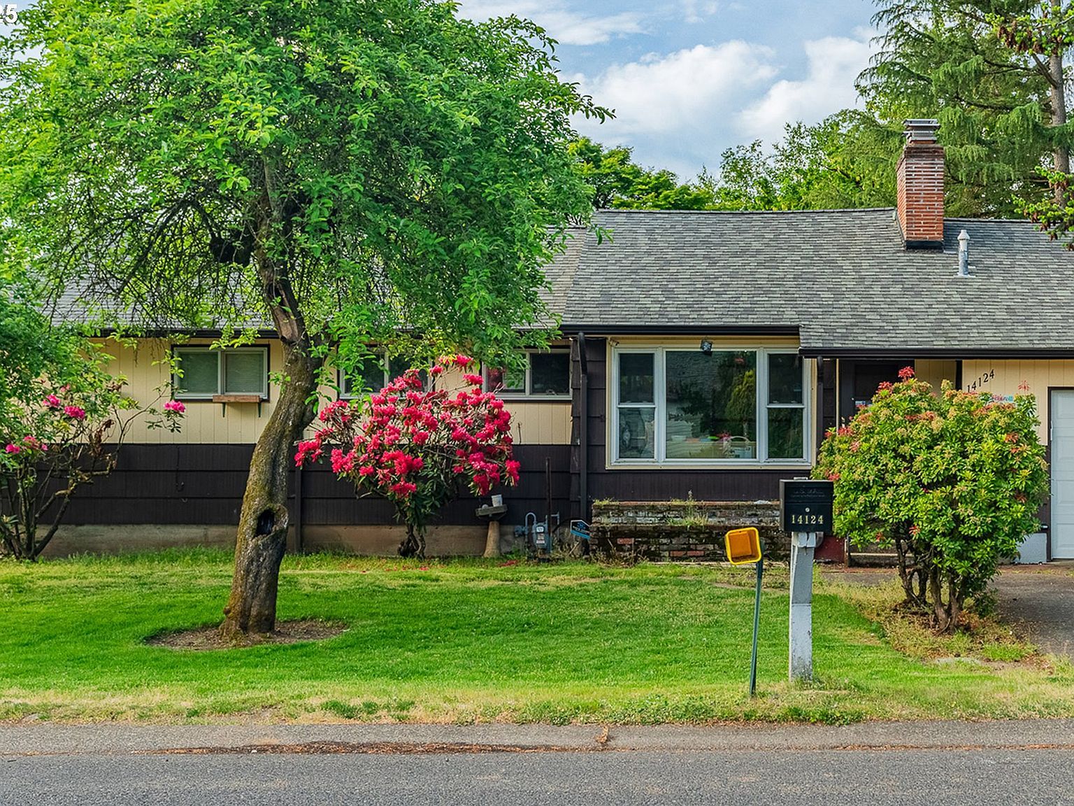 14124 SE Mill St Portland, OR 97233 - Thumbnail 2