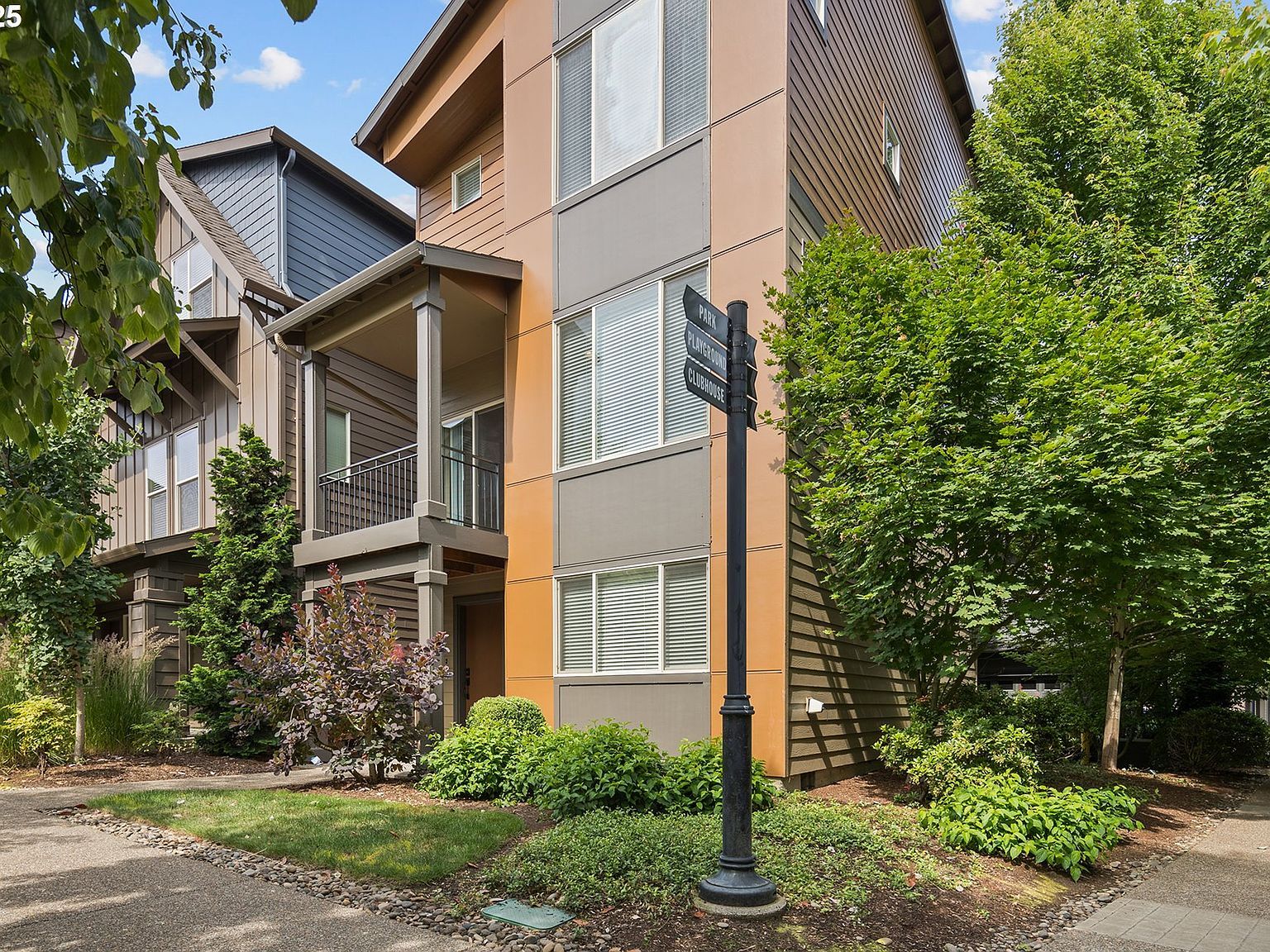 14323 SW Burlwood Ln Beaverton, OR 97005 - Thumbnail 2