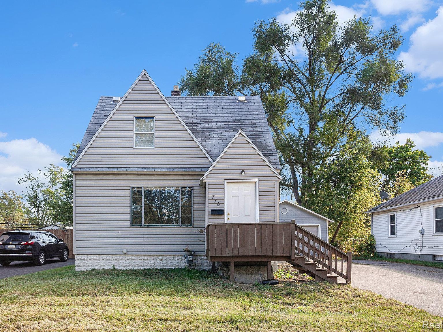 770 Cameron Ave Pontiac, MI 48340 - Thumbnail 2