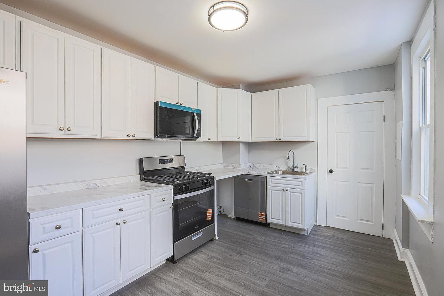 304 S Franklintown Rd Baltimore, MD 21223 - Thumbnail 2