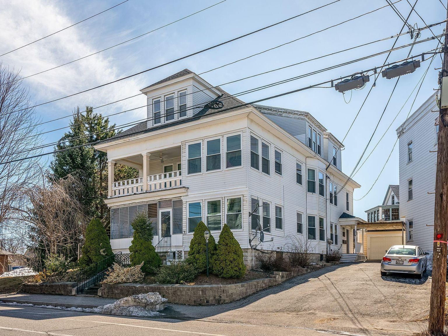 279 Pine St Lewiston, ME 04240 - Thumbnail 2