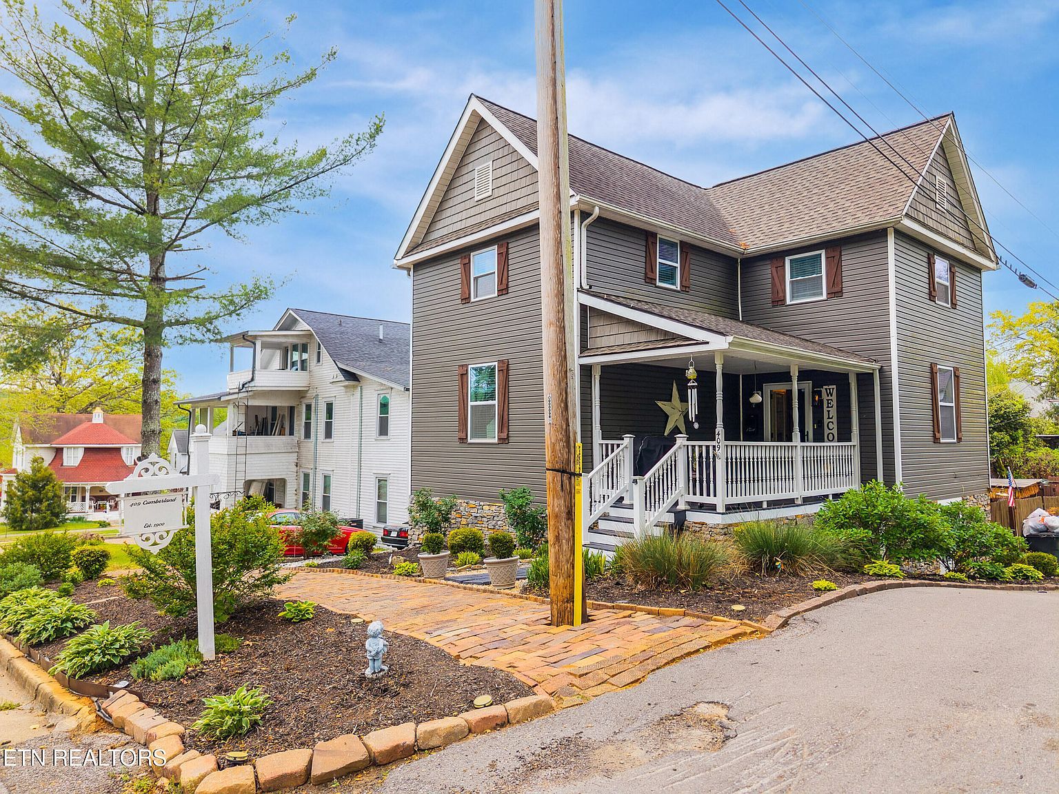 409 Cumberland St Harriman, TN 37748  | Single Family