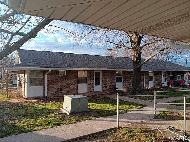 586 4th St #A-2 Qulin, MO 63961  | Multi Family