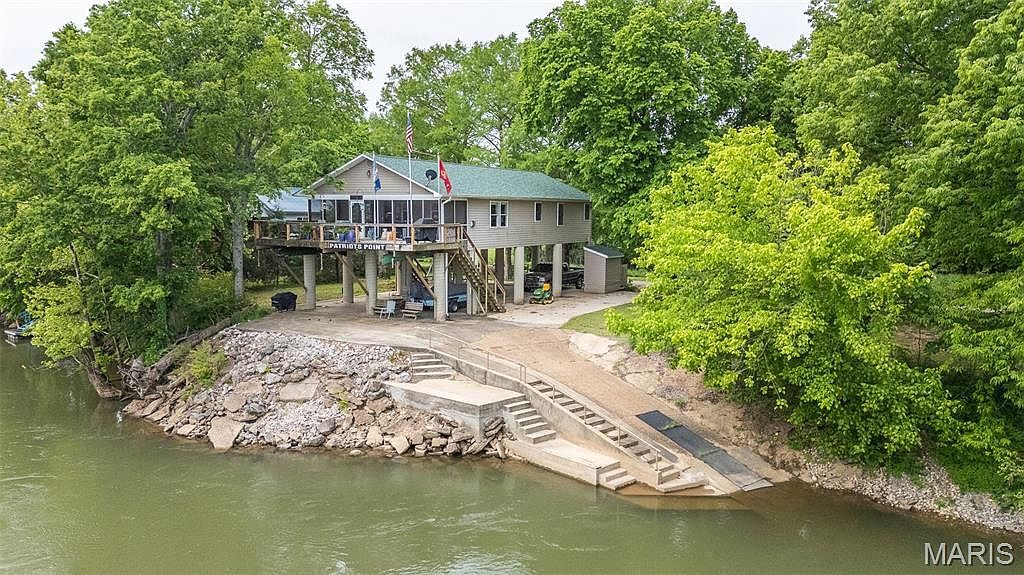 1137 Riverlawn Dr Doniphan, MO 63935, 63935