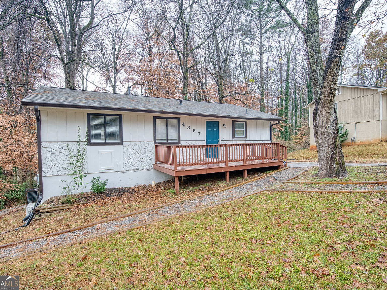 4357 Denise Dr Decatur, GA 30035 - Thumbnail 2