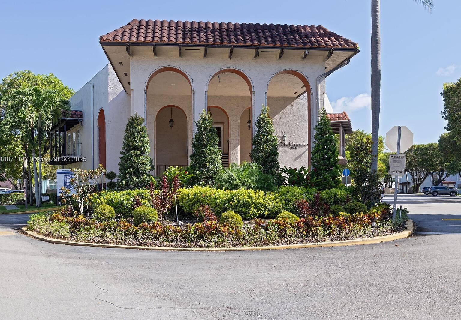 10816 N Kendall Dr #R16 Miami, FL 33176 - Thumbnail 2