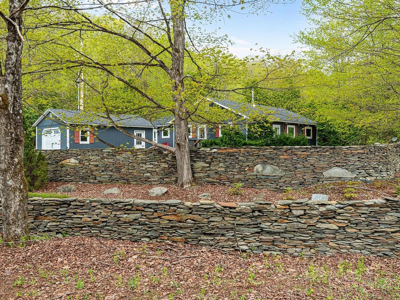 1593 North Rd Hinesburg, VT 05461, 5461