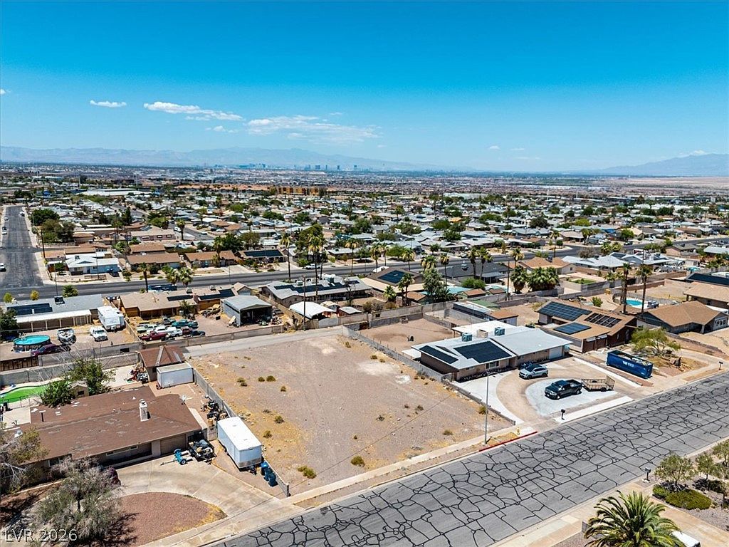 835 Park Ln Henderson, NV 89015, 89015