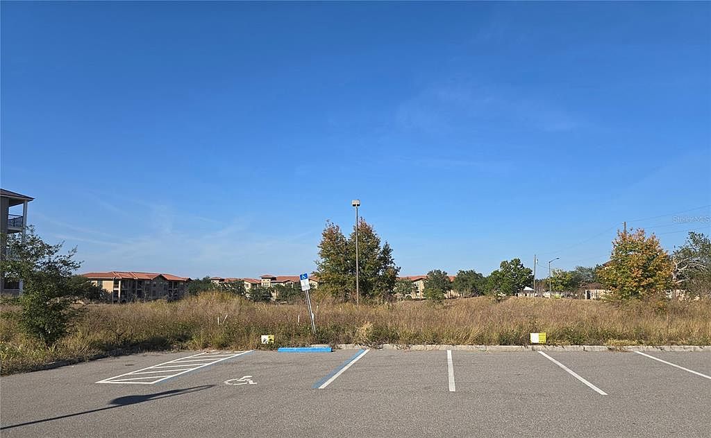 821 Retreat Blvd #102 Davenport, FL 33897 - Thumbnail 2