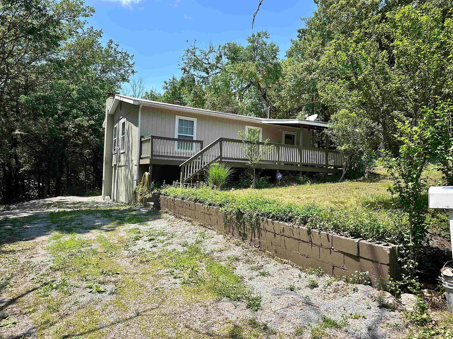 26 Quapaw Dr Cherokee Village, AR 72529, 72529