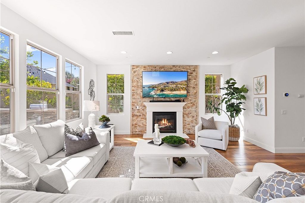 117 Bumblebee Irvine, CA 92618  | Condominium